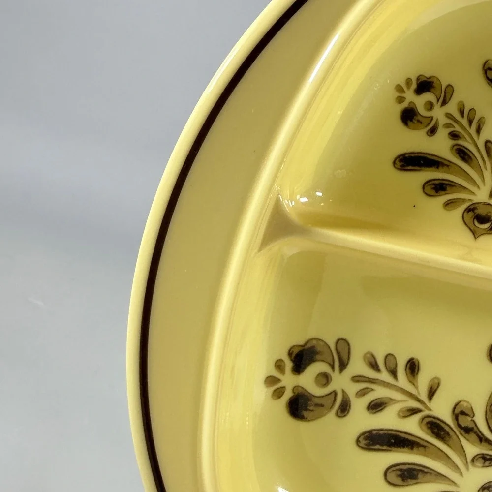 VTG Pfaltzgraff Village Melamine Divided Plate Yellow Brown Floral Retro Kitchen
